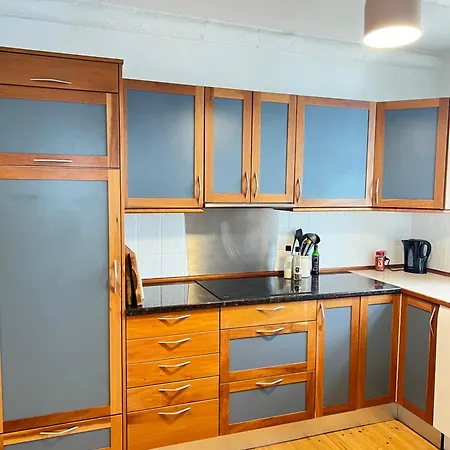 Spacious Near & Alokke Forest Apartament