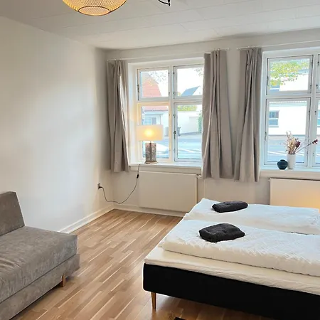 Apartament Spacious Near & Alokke Forest Odense