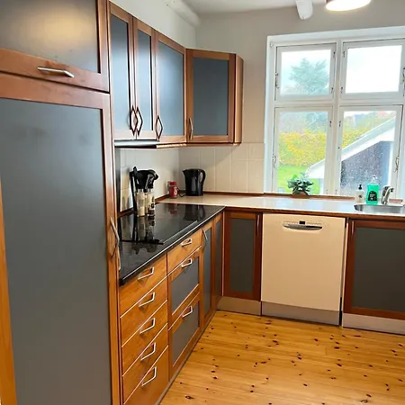 Spacious Near & Alokke Forest Apartament