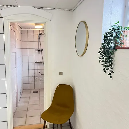 Spacious Near & Alokke Forest Apartment