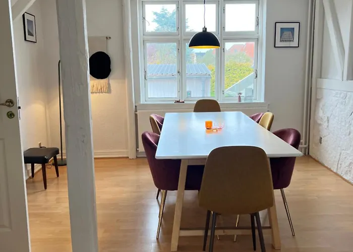 Spacious Near & Alokke Forest Appartement *